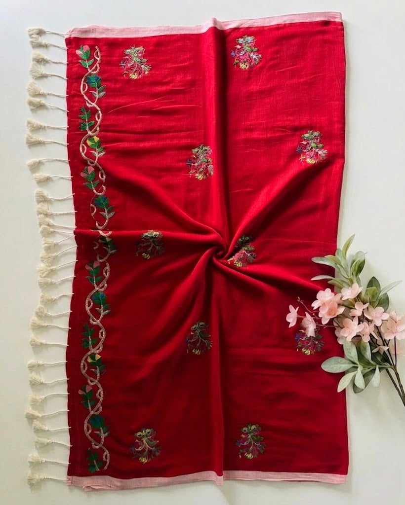 Pure Handloom Mul Cotton 120 Count Red Saree with Floral Embroidery